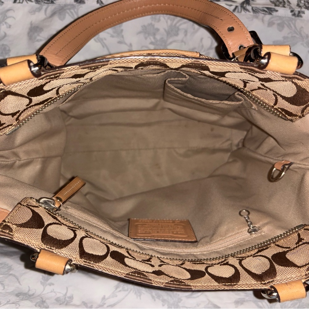 Coach Hampton Signature Canvas With Leather Trim Tote Bag - Picture 11 of 16